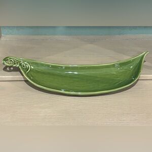 Pottery Barn Garden Crudite Pea Pod Serving Platter 19”